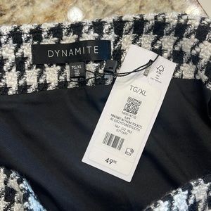 Super cute size XL brand new with tags dynamite skirt